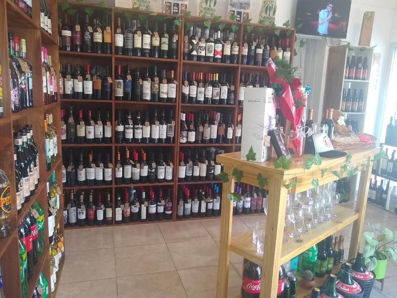 Tienda de Vinos y Licores Vinotecas La Plata Tienda de Vinos y Licores Vinotecas La Plata